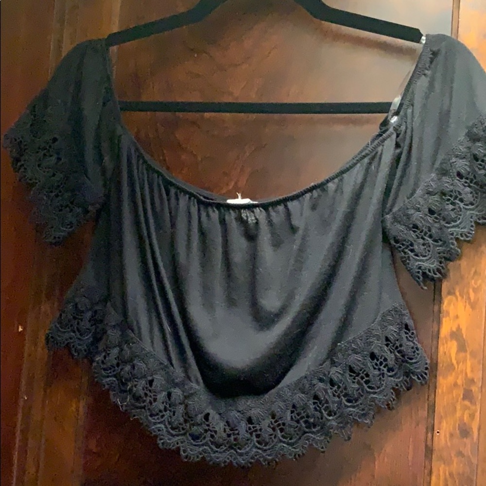 NEVER WORN black crop top